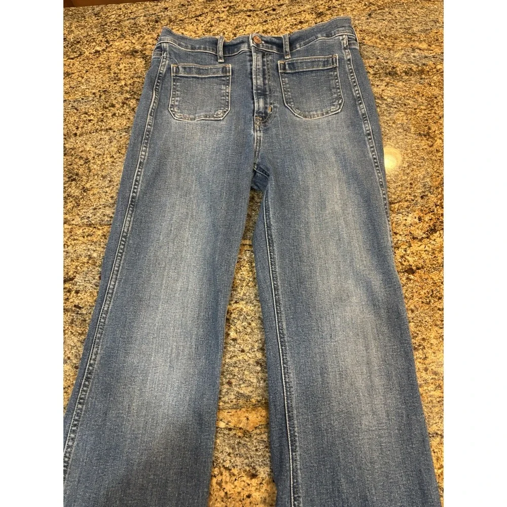GAP High Rise 70s Flare Jeans Light Wash Distressed Size 8 Tall 28